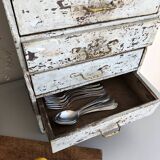 Small drawers furniture skated