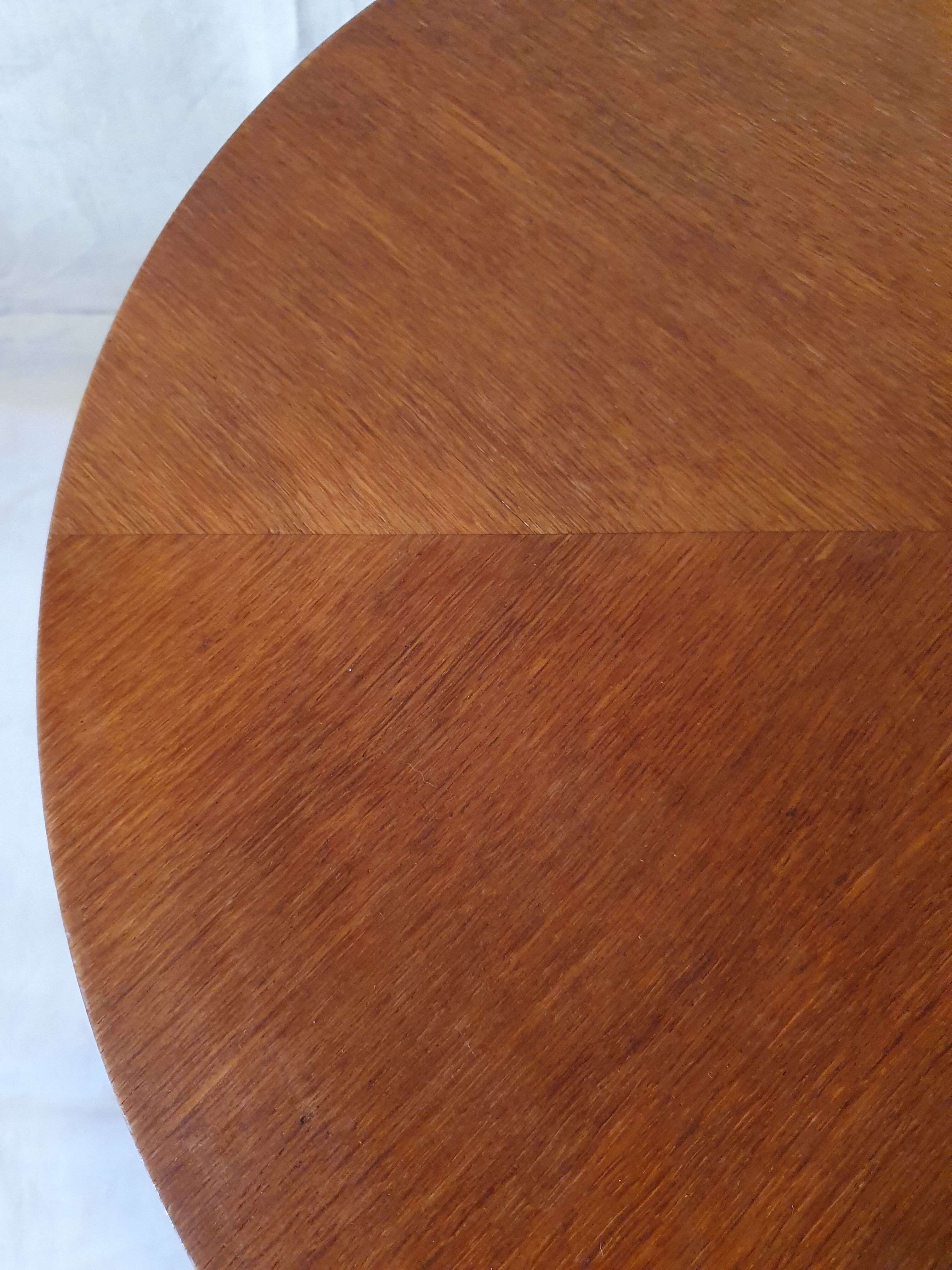 Table basse ronde chêne 1950