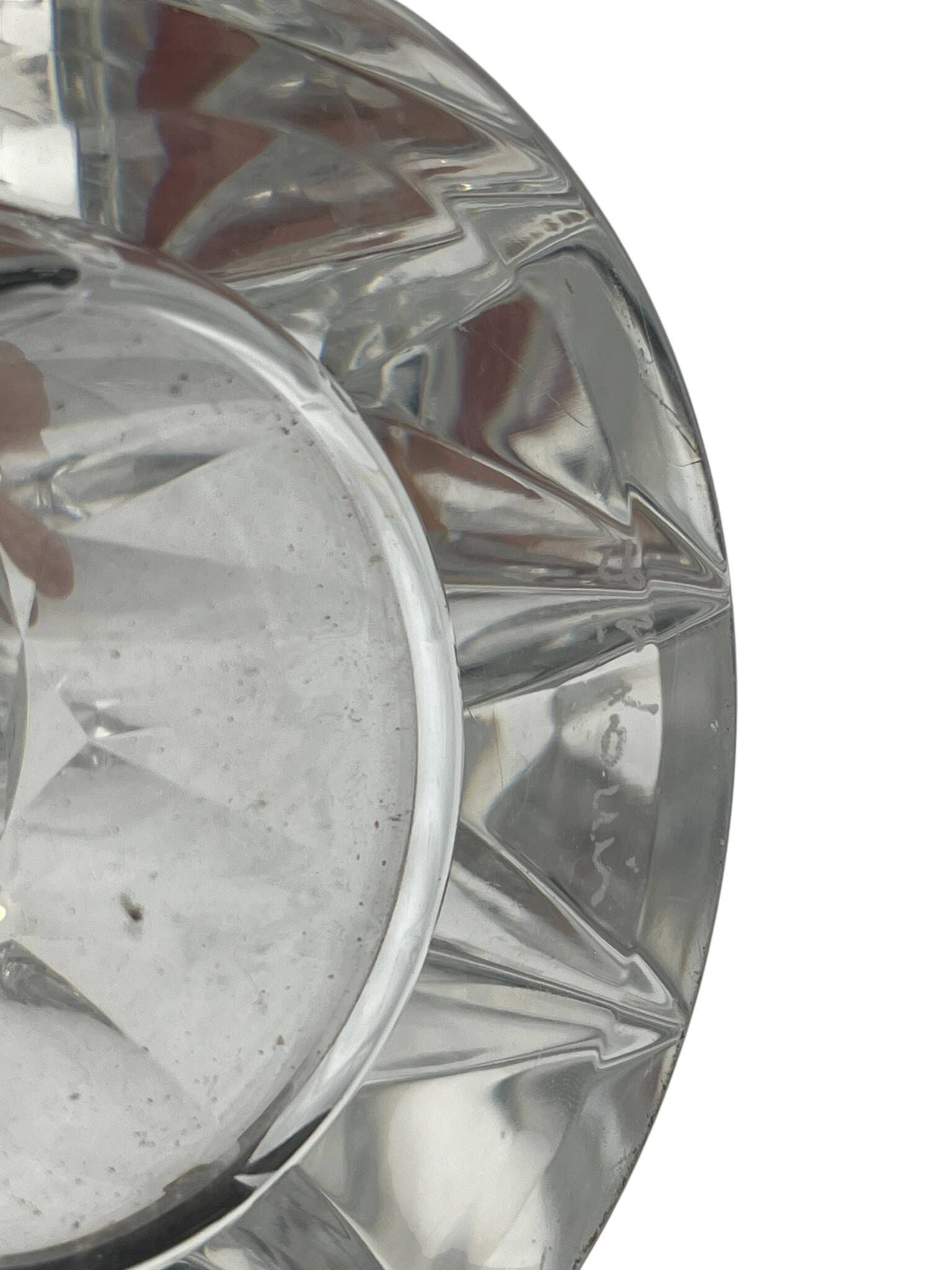 Saint Louis, vase en cristal tronconique signé vers 1950