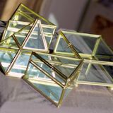 4 anciennes boites à bijoux en verre, laiton et miroir