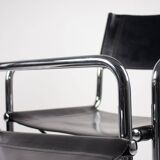 Pair of Matteo Grassi MG5 chairs in black leather and chrome