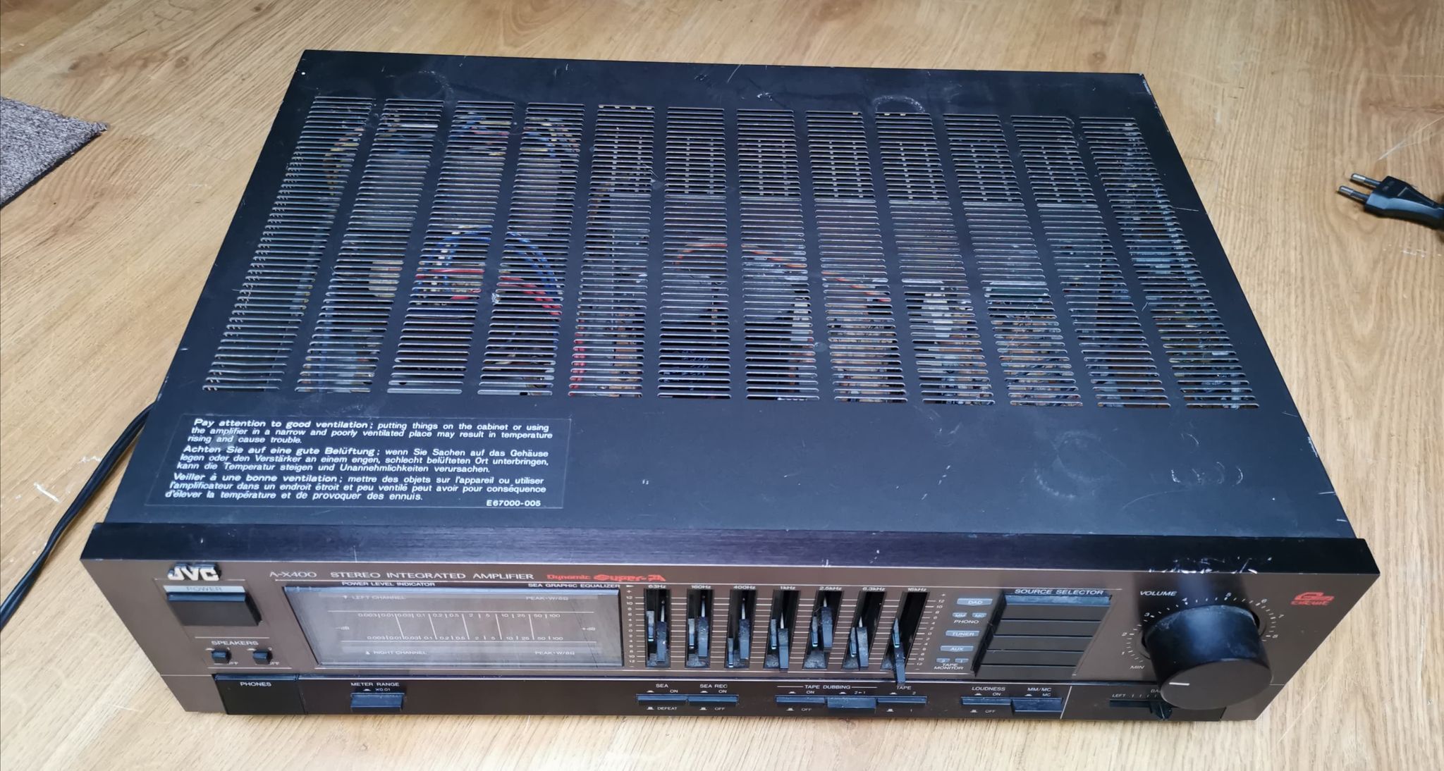 Vintage JVC A-X400 amplifier