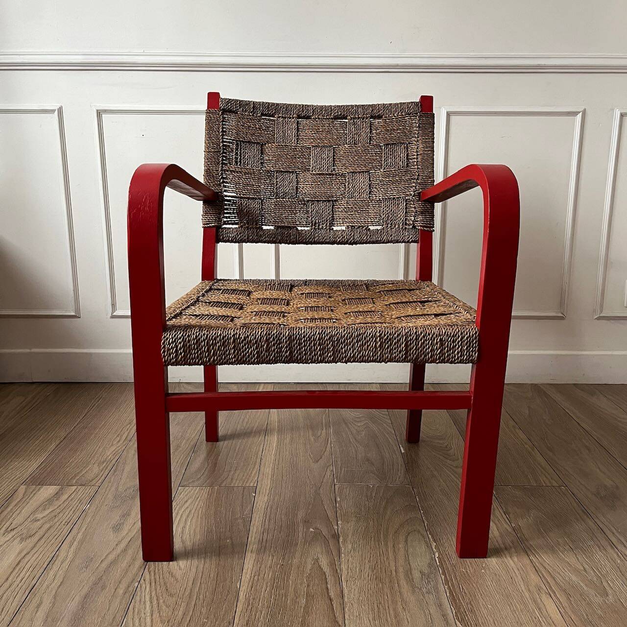 Vintage armchair in red wood and rope