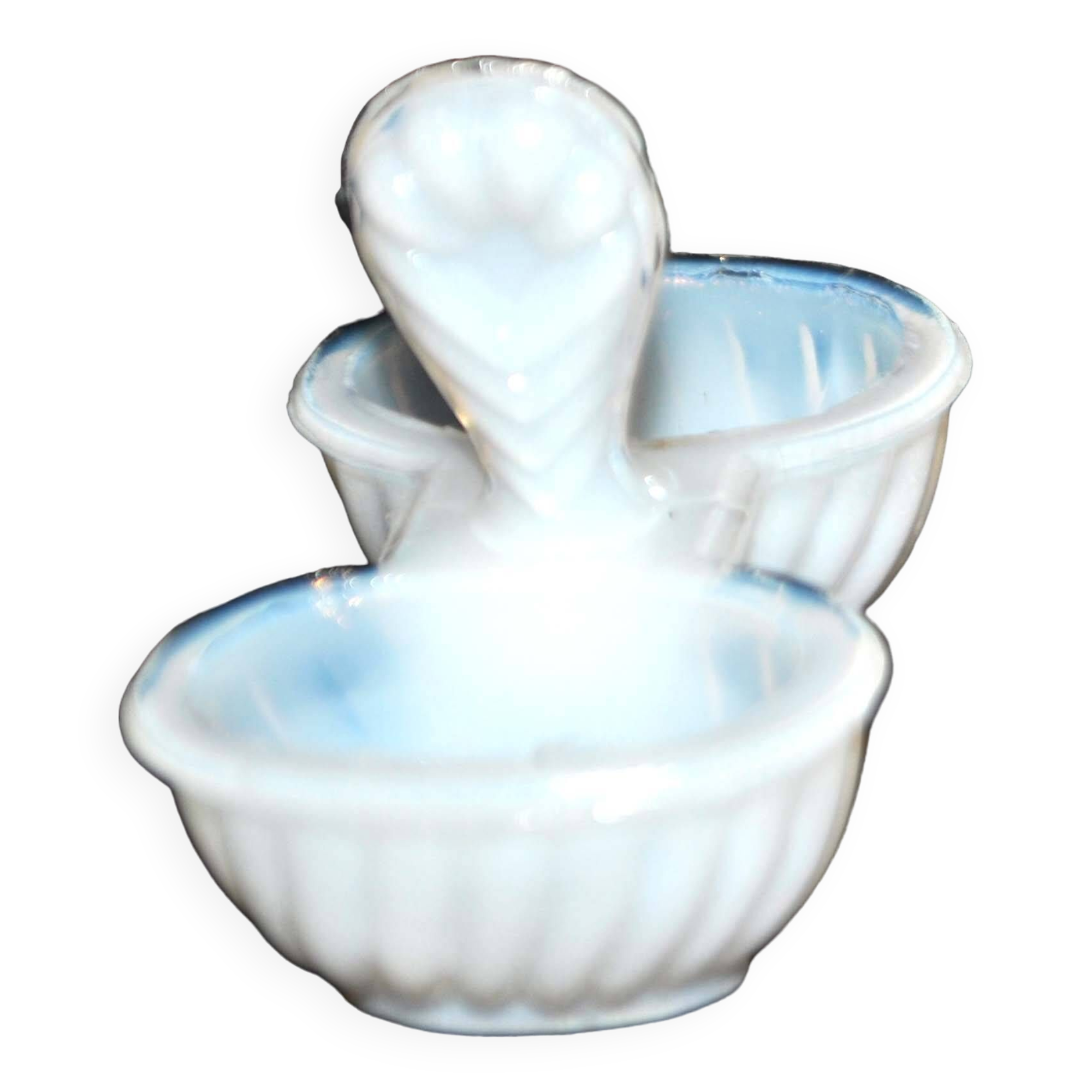 Miniature opaline salt shaker by portieux vallerystahl 1900-1920 toy 6.5cm