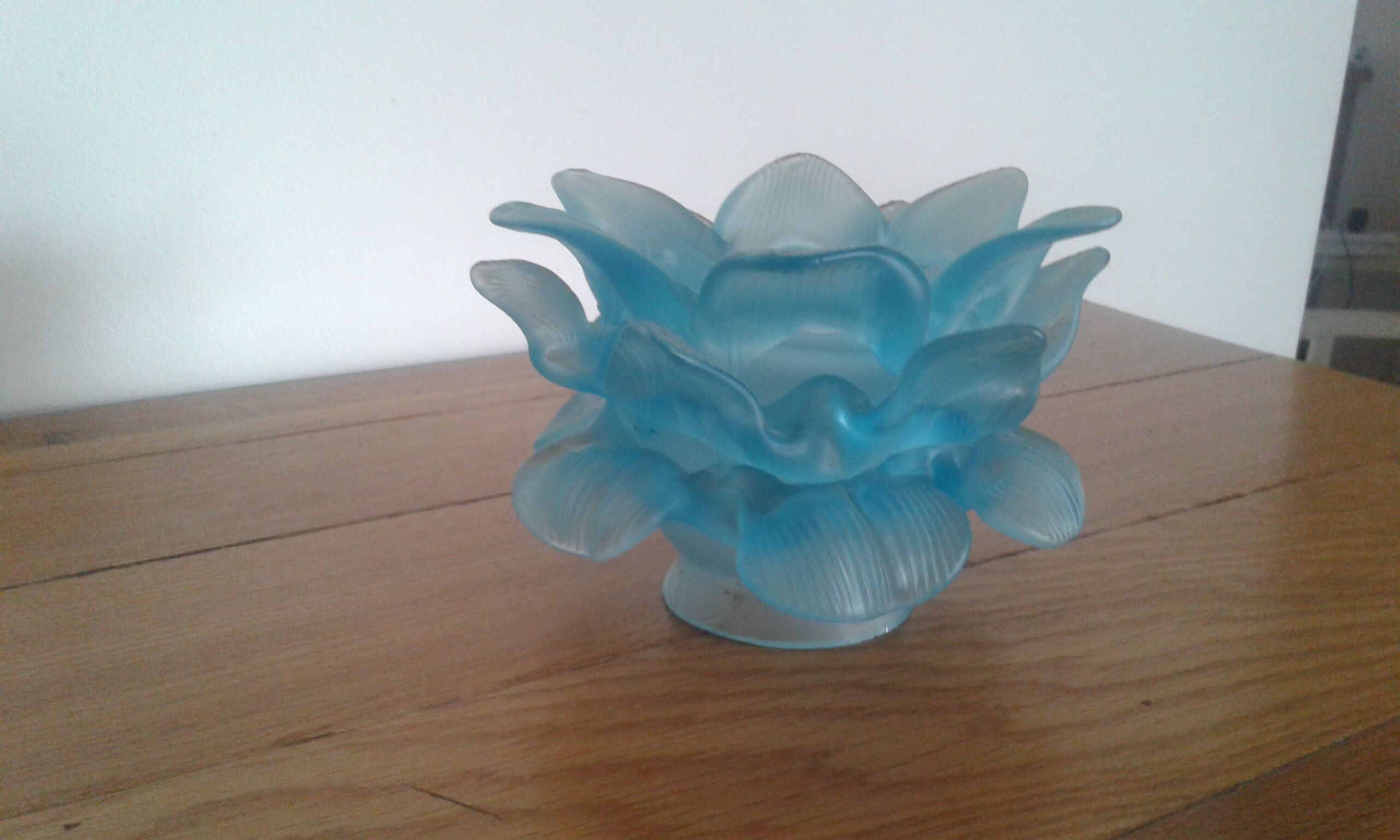 Abat jour verre bleu, forme  fleur