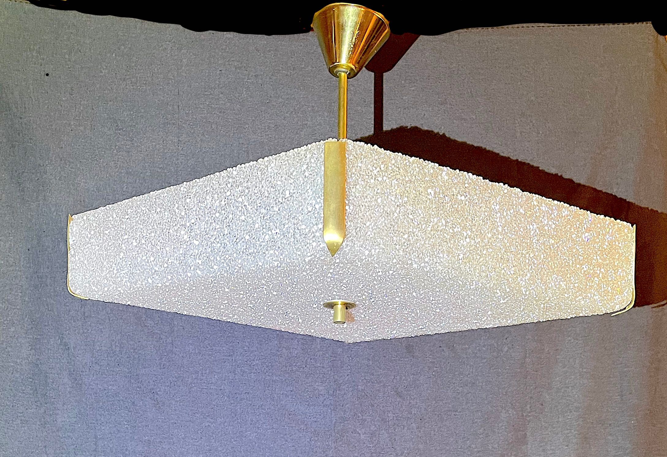 Ceiling lamp or suspension in brass and perspex, geometric diamond shape, 1950's style