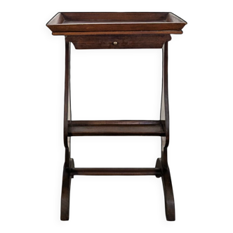 Occasional table worker in Mahogany, Restoration period.