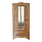 Parisian wardrobe bonnetière
