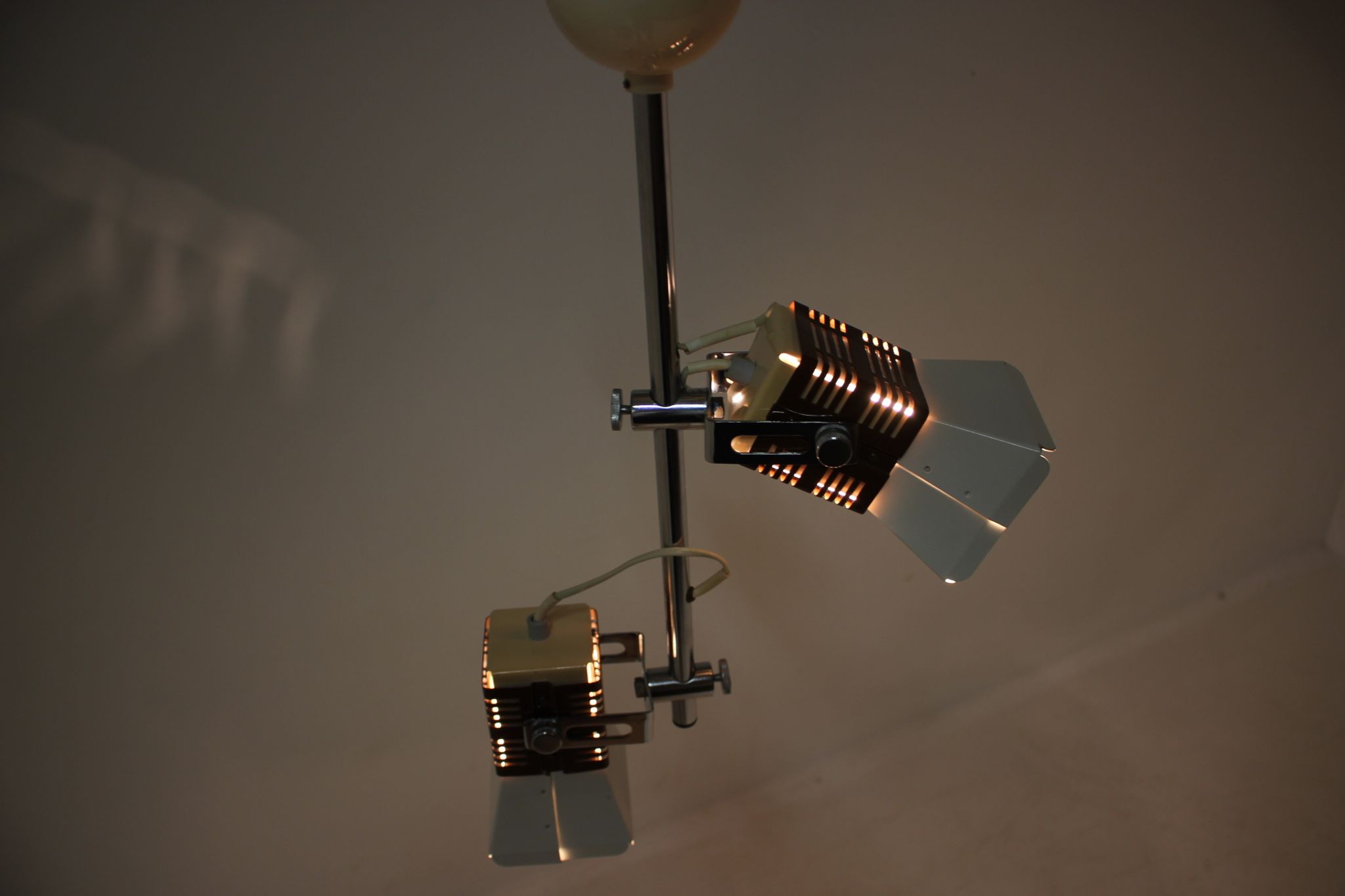 Lustre en métal de Lidokov Type L286 Tchécoslovaquie