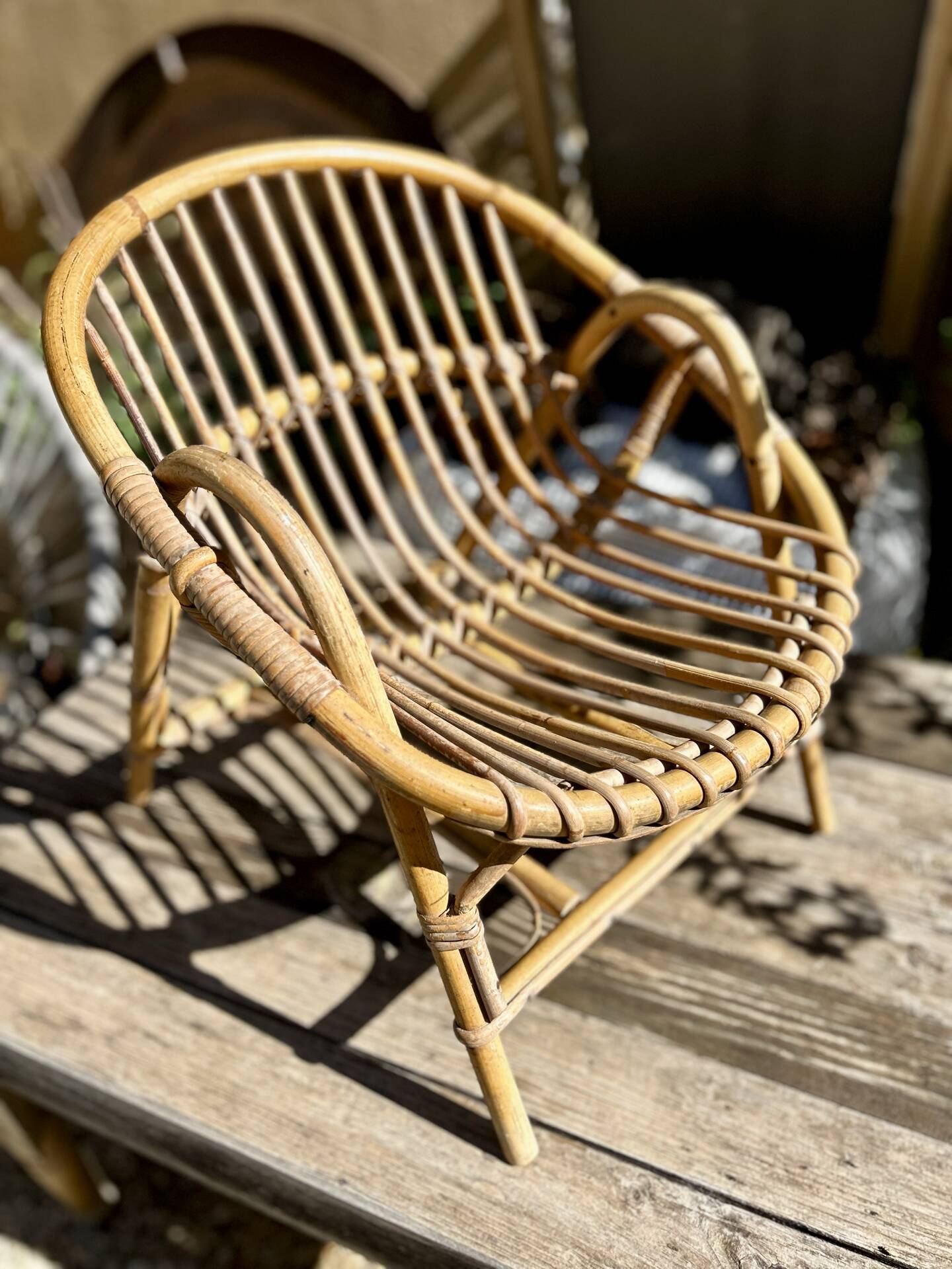 Petit fauteuil en rotin enfant