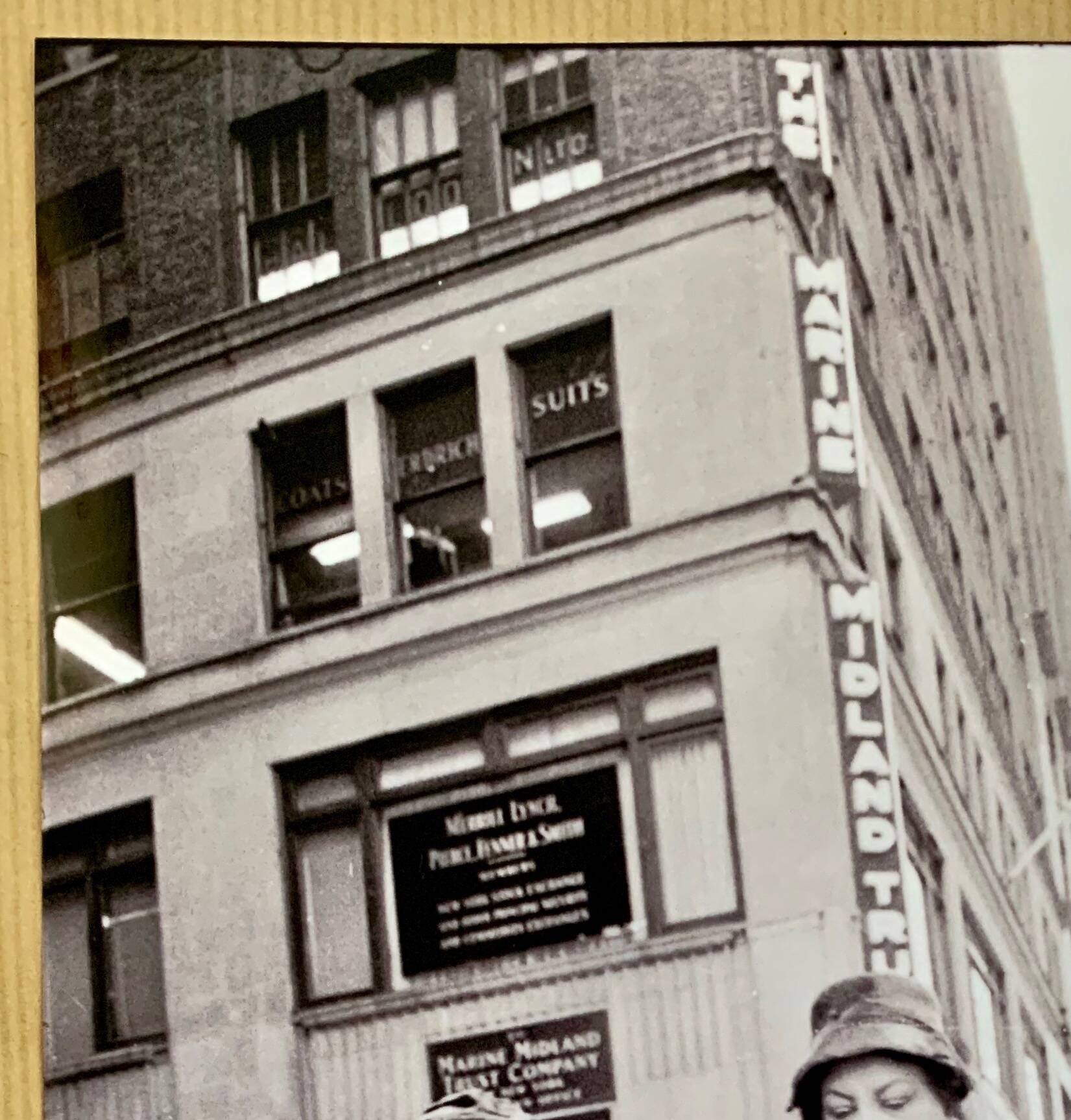 NEW YORK 1960 – Two ladies in Manhattan