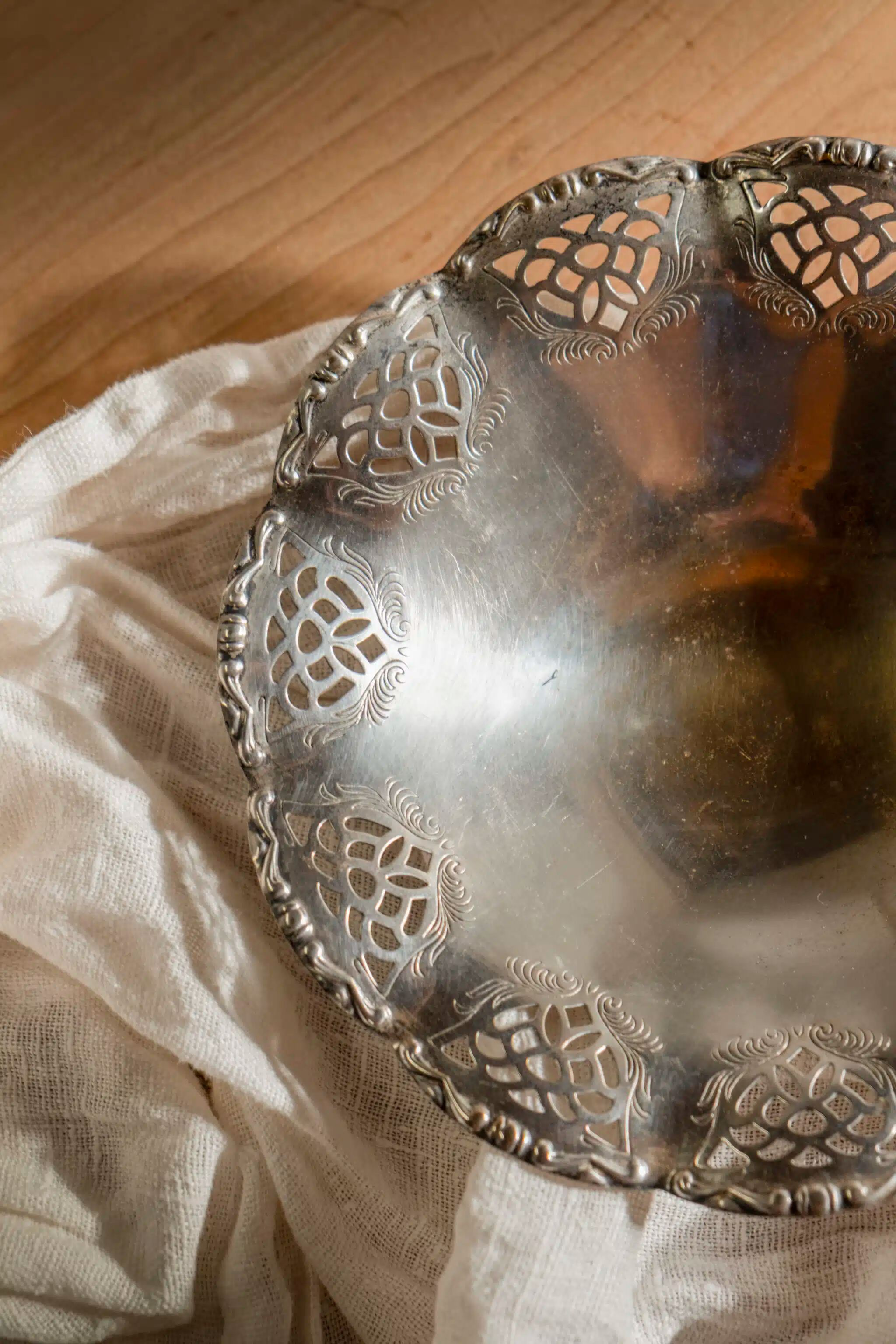 Metal catch-all tray "Pauline"