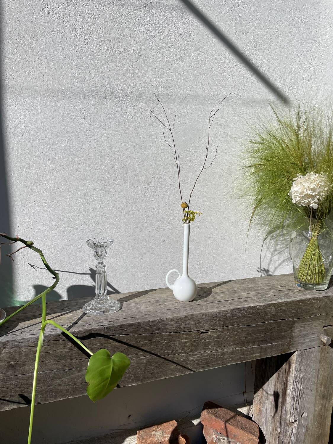 White opaline glass soliflore vase