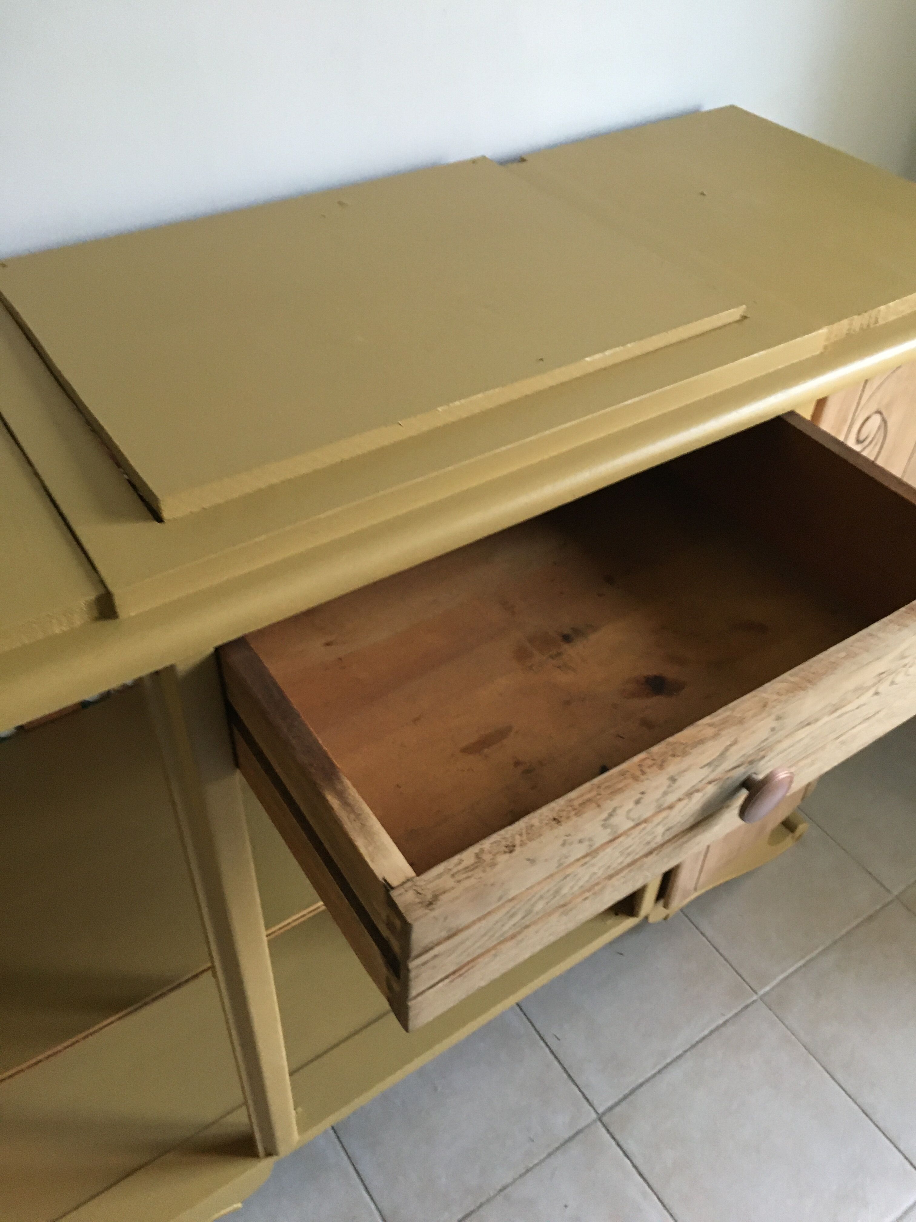 Vintage buffet