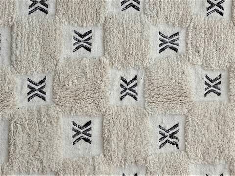 Moroccan Berber carpet beni ouarain 215X150 cm