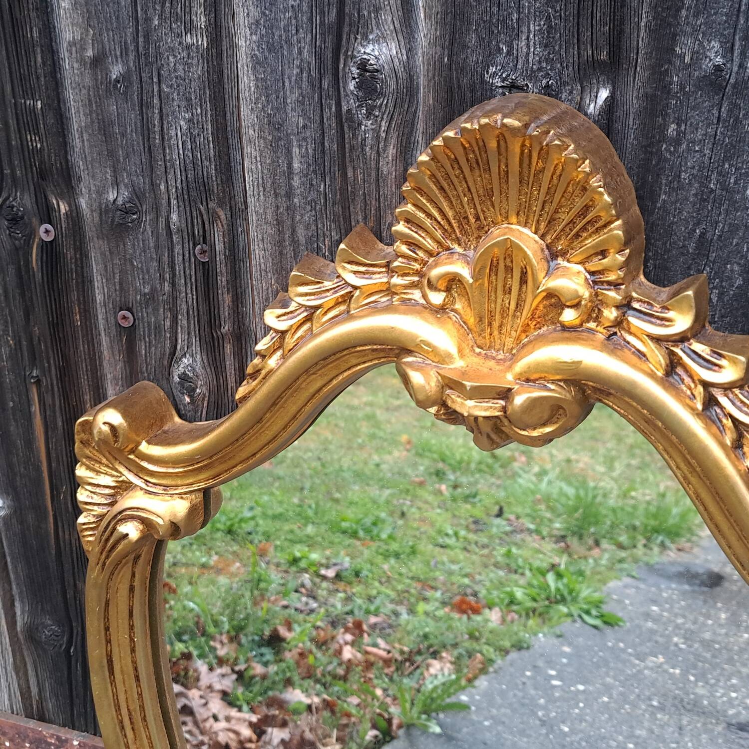 Miroir doré baroque