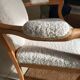 Fauteuil Voltaire tissu bouclette