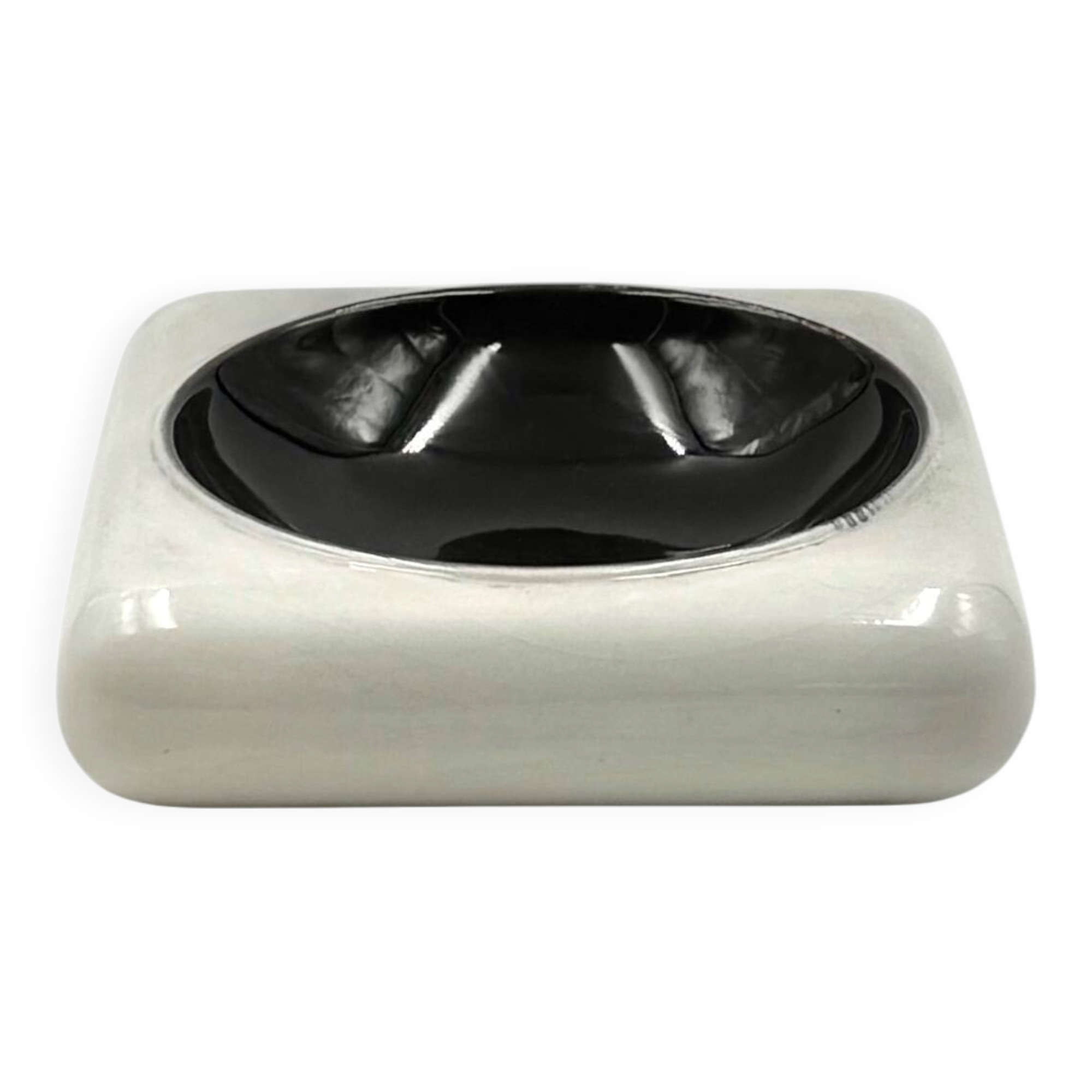 Space age black and white ceramic ashtray / vide poche, Italy 1970s