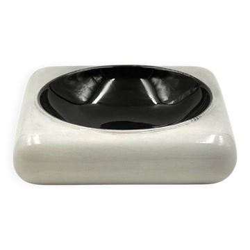 Space age black and white ceramic ashtray / vide poche, Italy 1970s