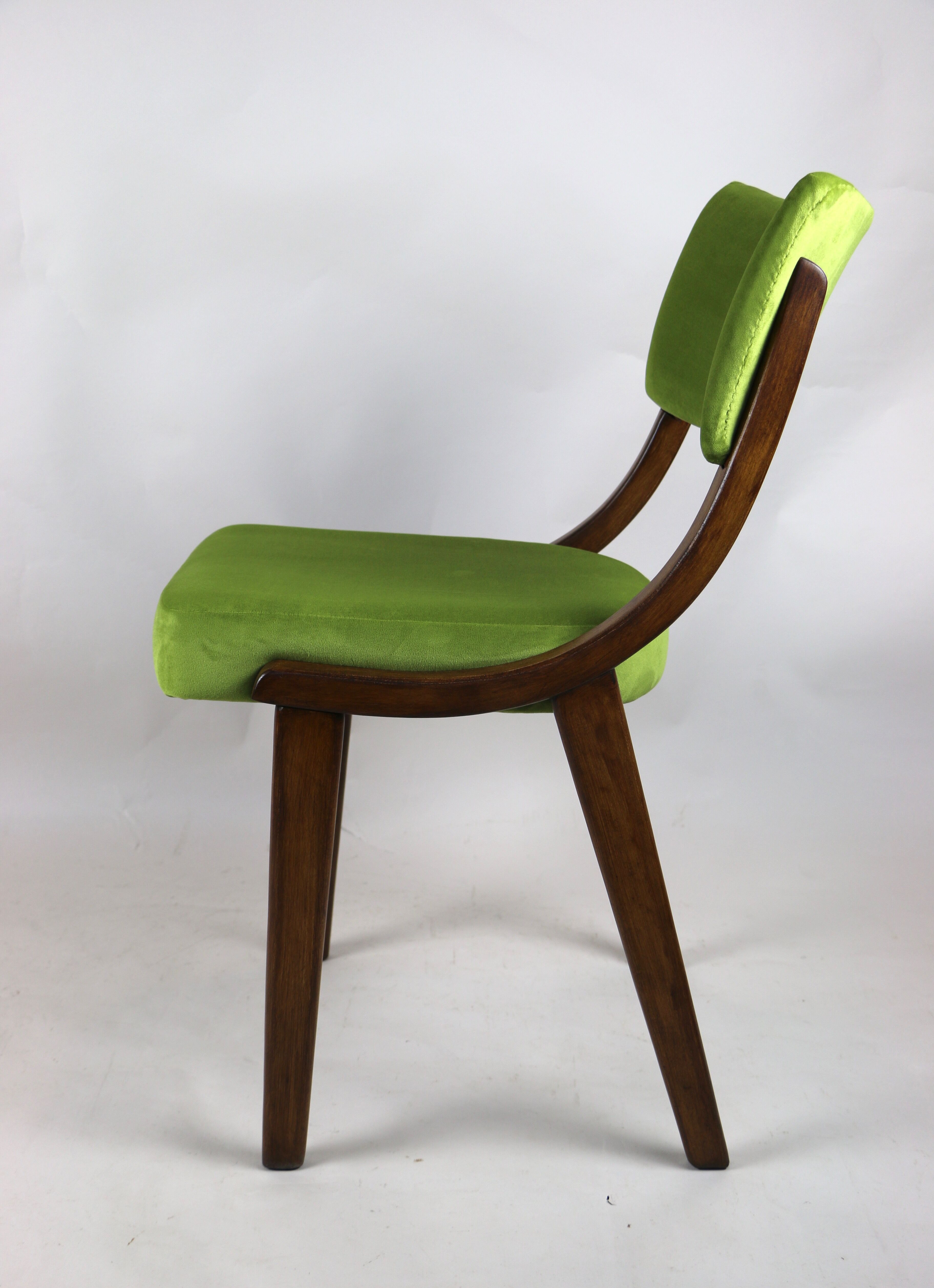 Chaise verte vintage