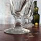 Suite de 4 verres à pieds soufflés