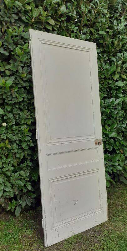 Communication door h221xl90cm old paneled, molded, interior
