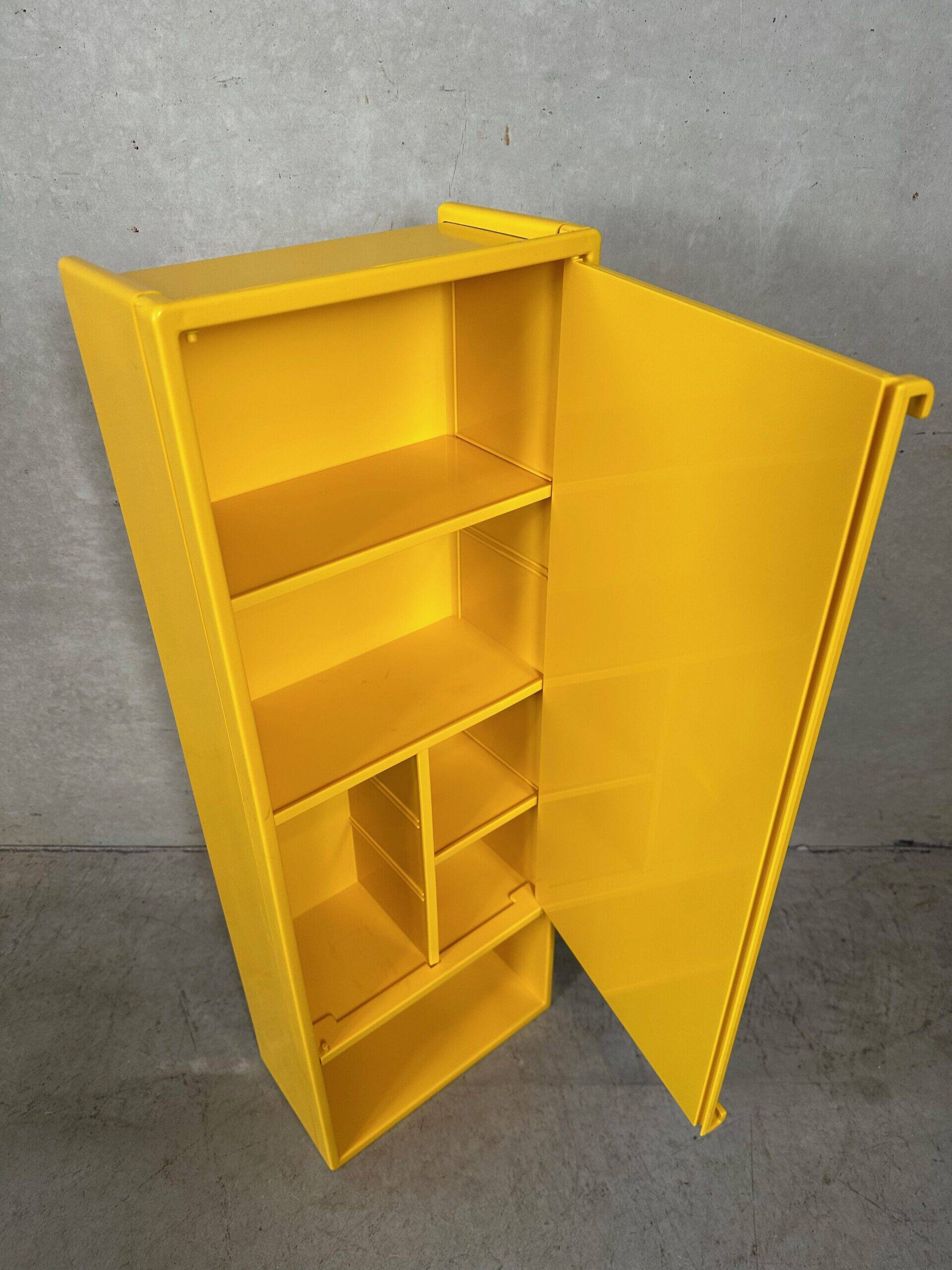 Vintage yellow medicine cabinet – olaf von bohr – gedy italy