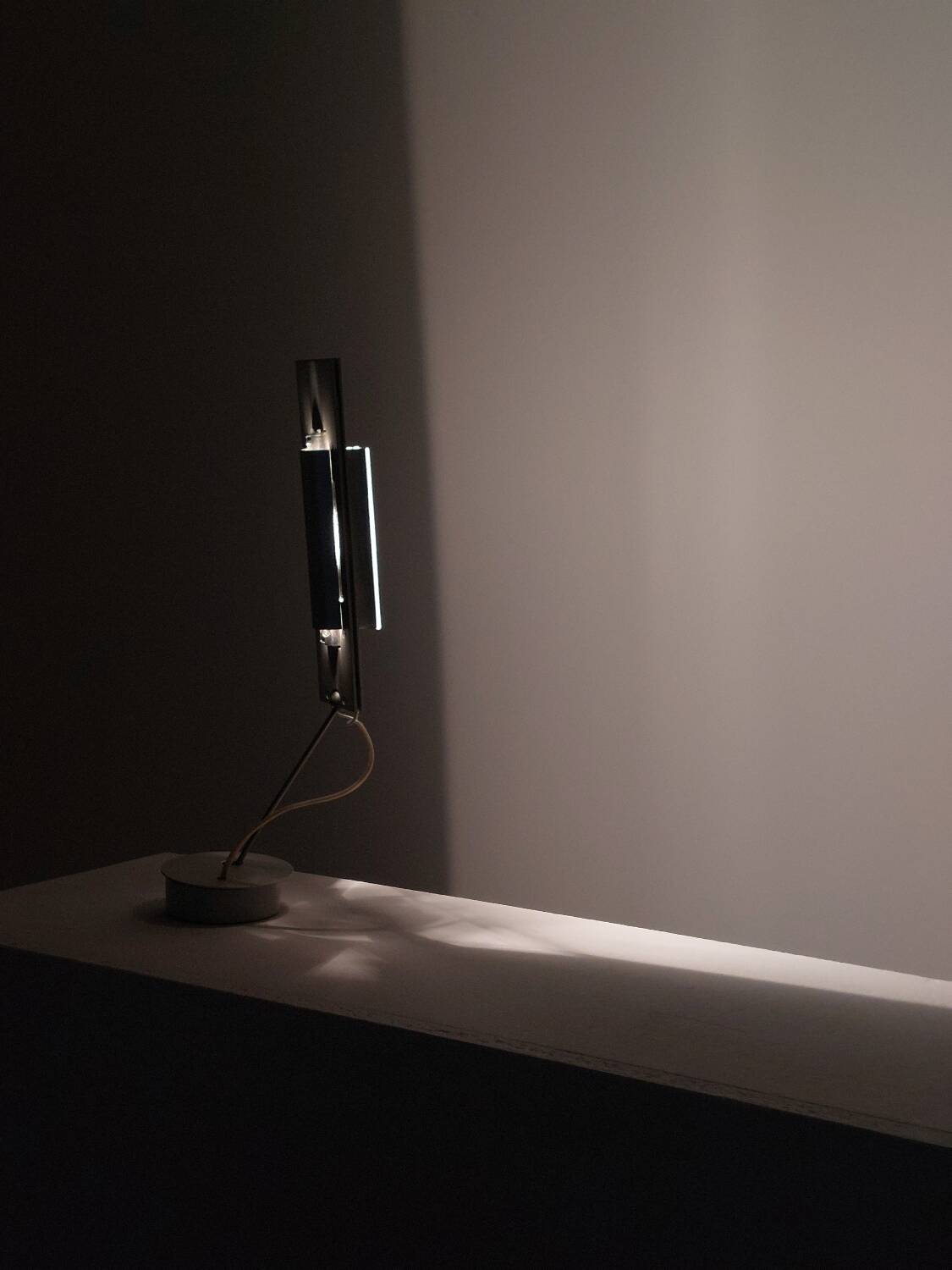 Applique murale design minimaliste vintage Ingo Maurer Wandering Finger