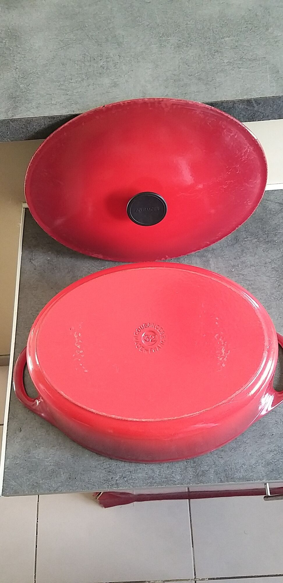 Oval cast iron casserole cousances le creuset diameter 32 cm