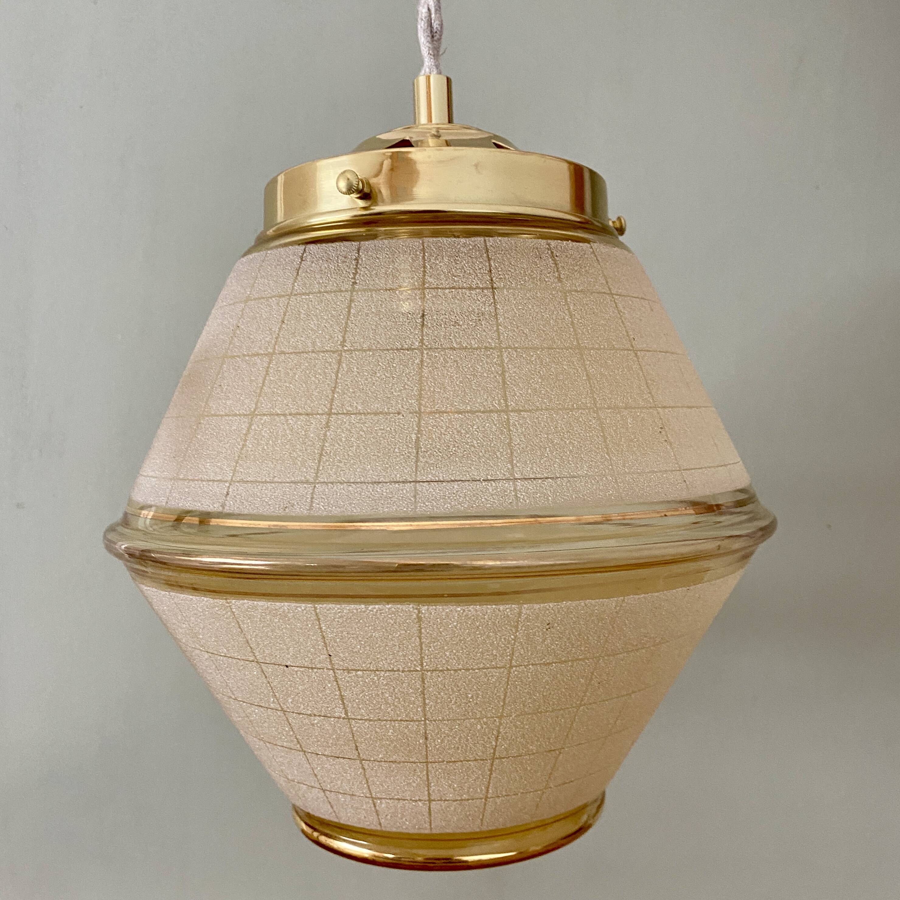 Vintage art deco globe pendant light in yellow and gold granite glass