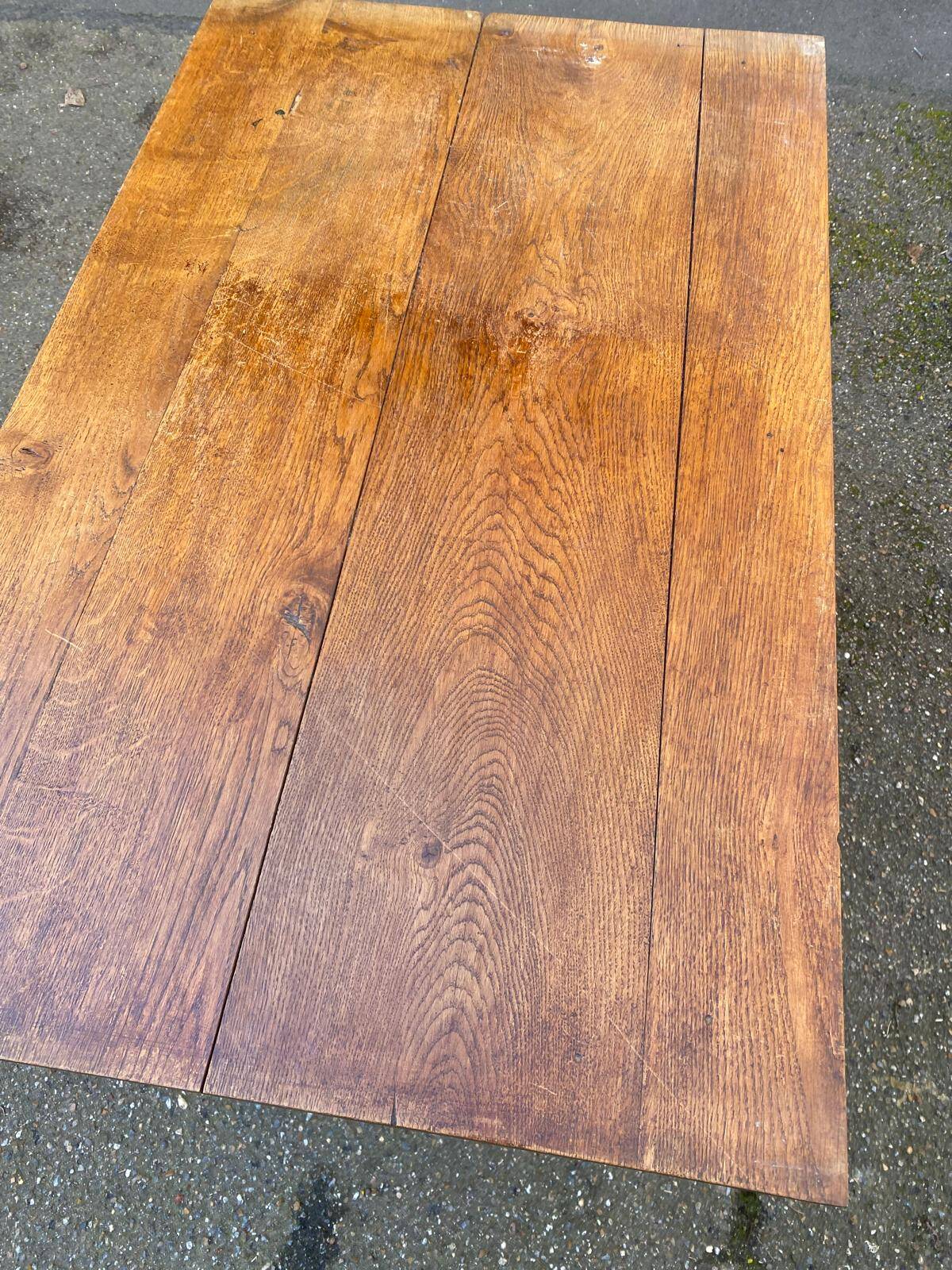 Louis Philippe desk in solid oak from the 19th century.