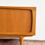 Buffet scandinave Johannes Andersen modèle 240 en chêne, Danemark