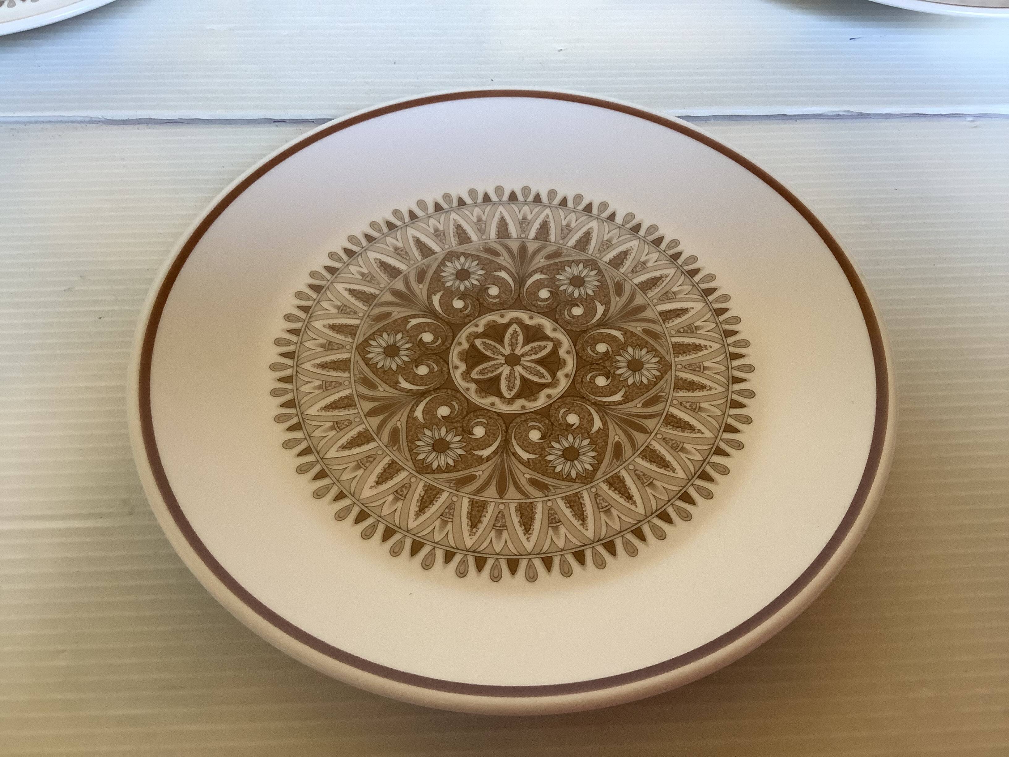 Six small dessert plates Noritake Japan