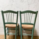 Set of 2 wooden chairs