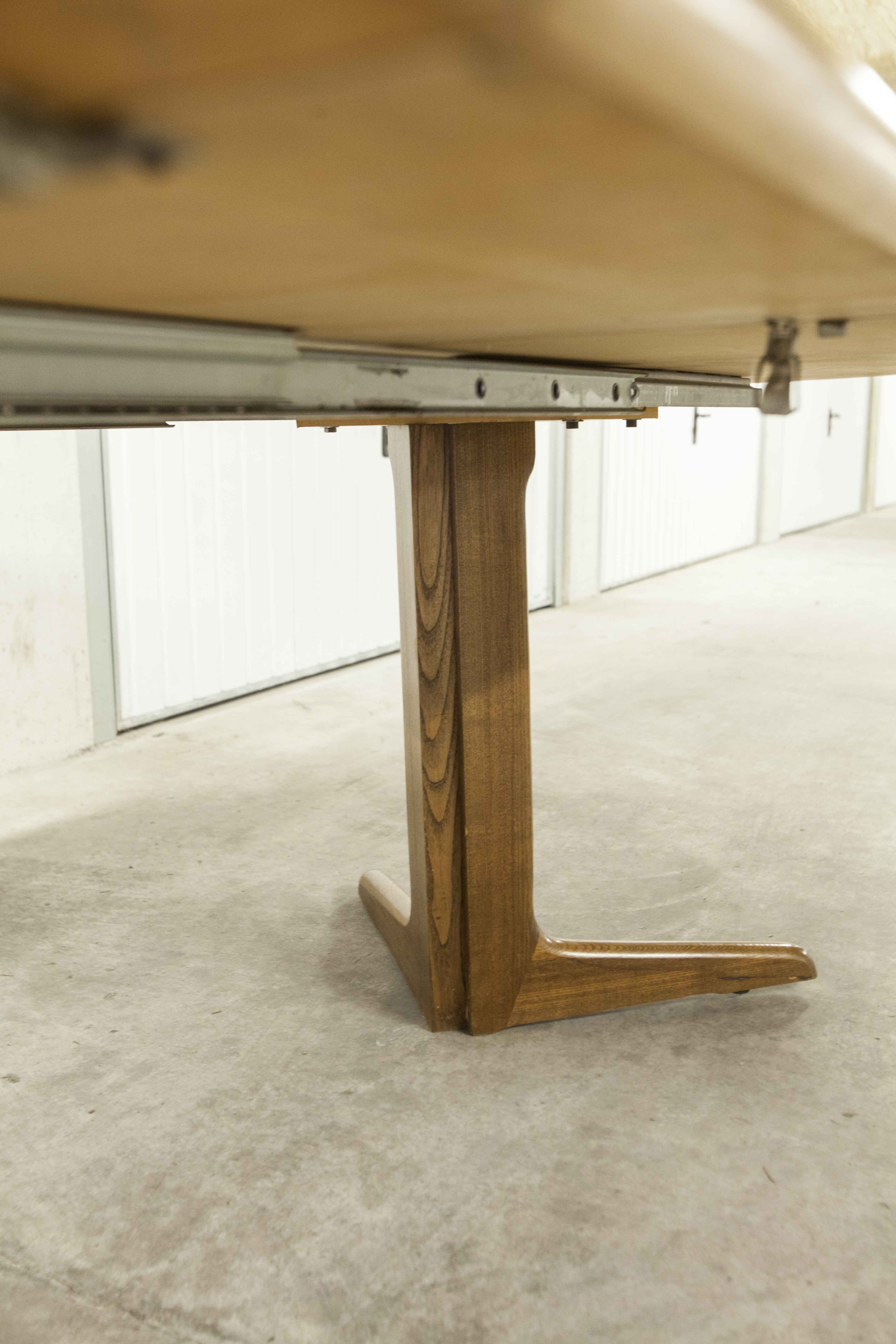 Roundtable 80's 2 solid wood extensions