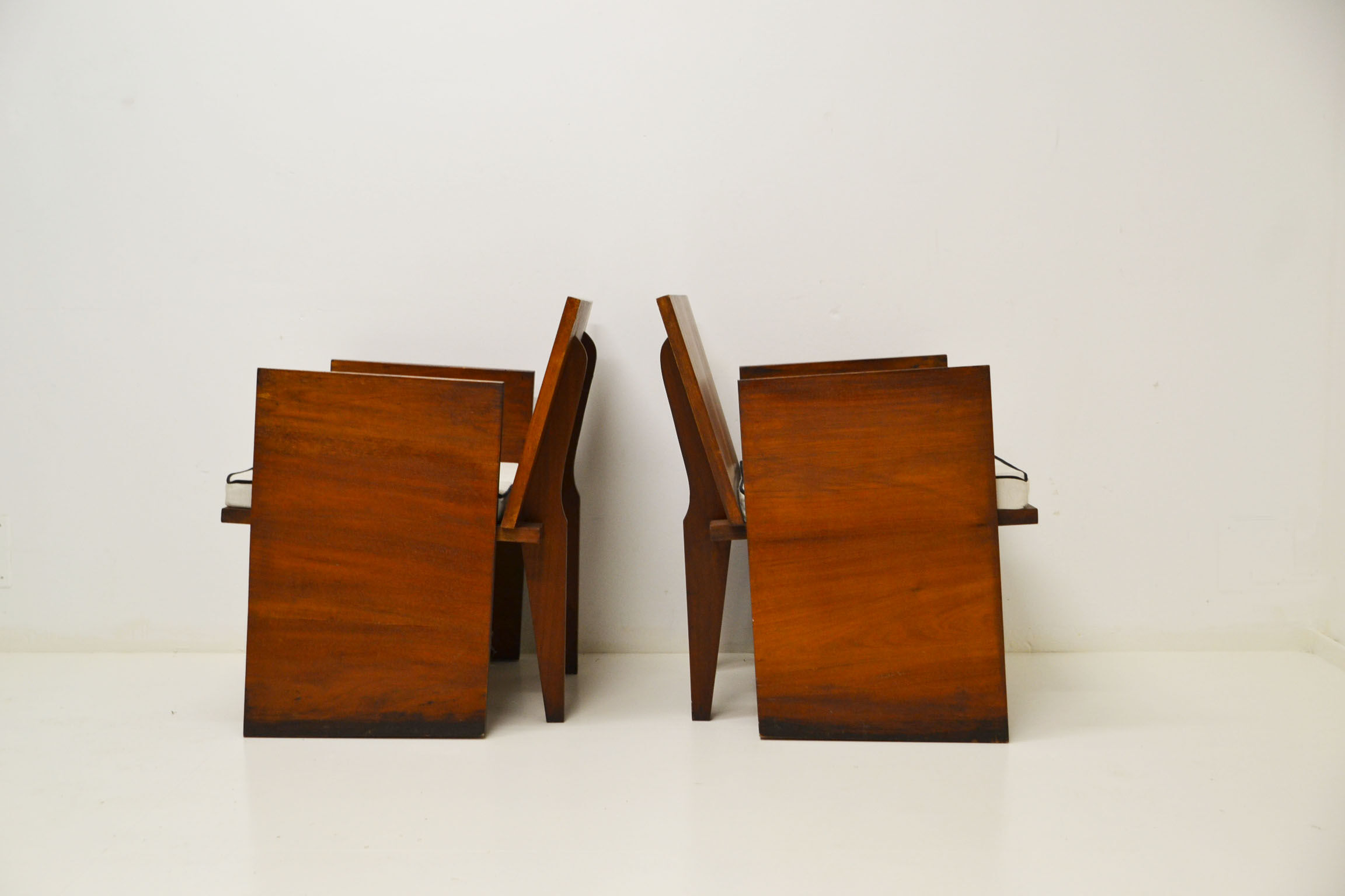 Paire de fauteuils moderniste acajou 1920/30