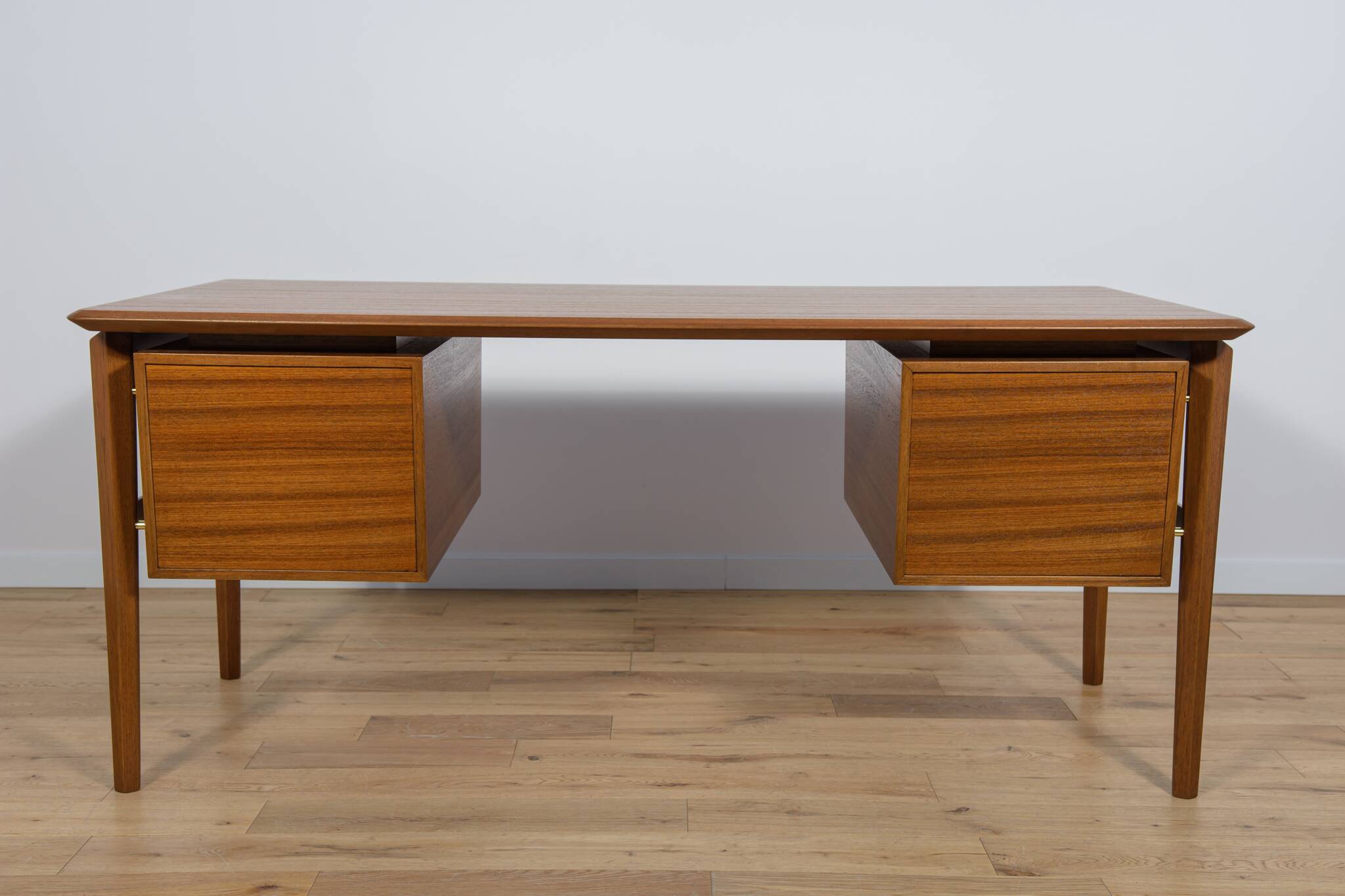 Mid-Century Teak Desk by I.B Kofod-Larsen for Seffle Möbelfabrik, Sweden, 1950s