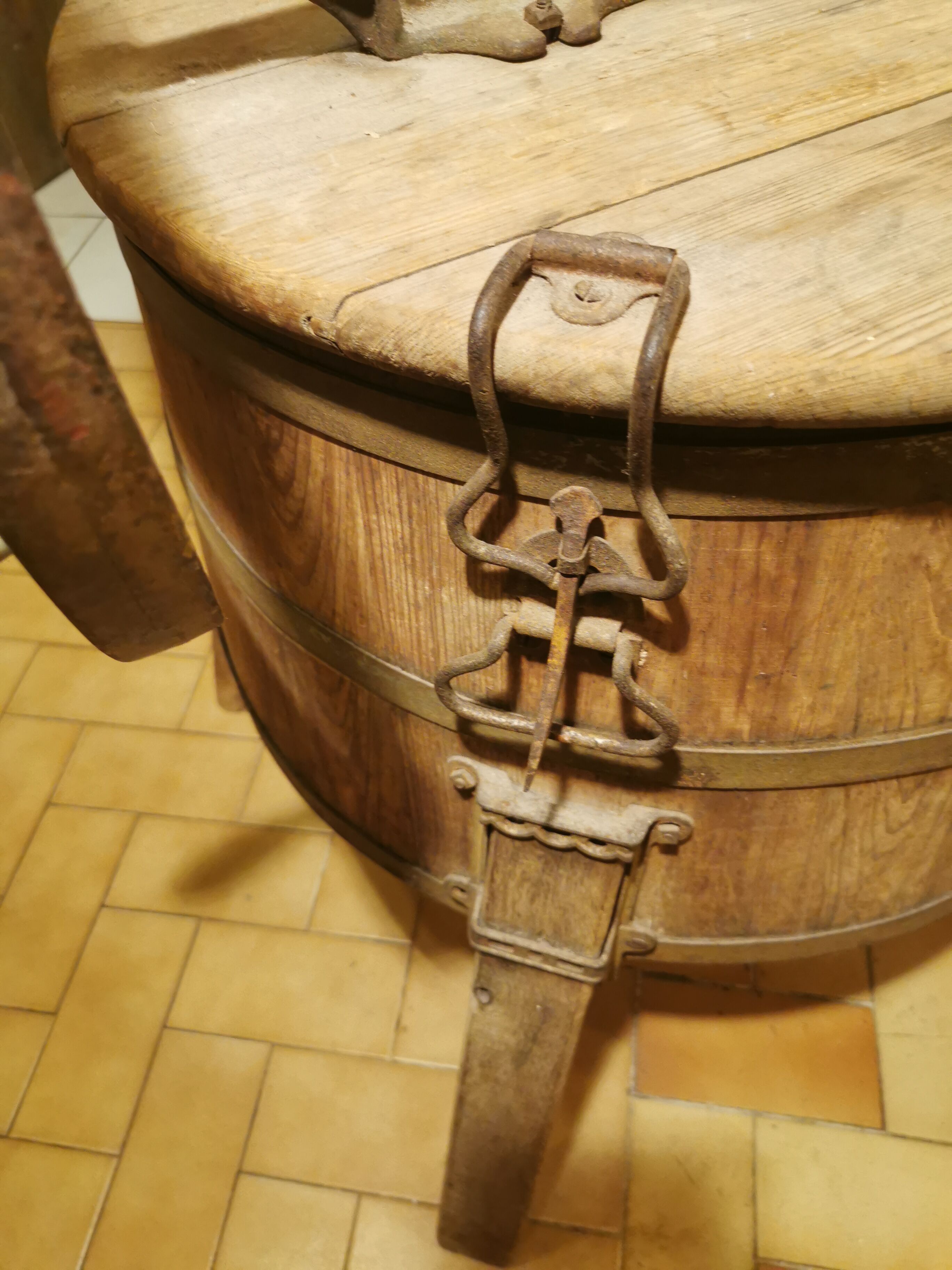 Essoreuse laveuse en bois époque 1900 Prima