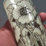 Beautiful salt and pepper set in porcelain from English Hornsea