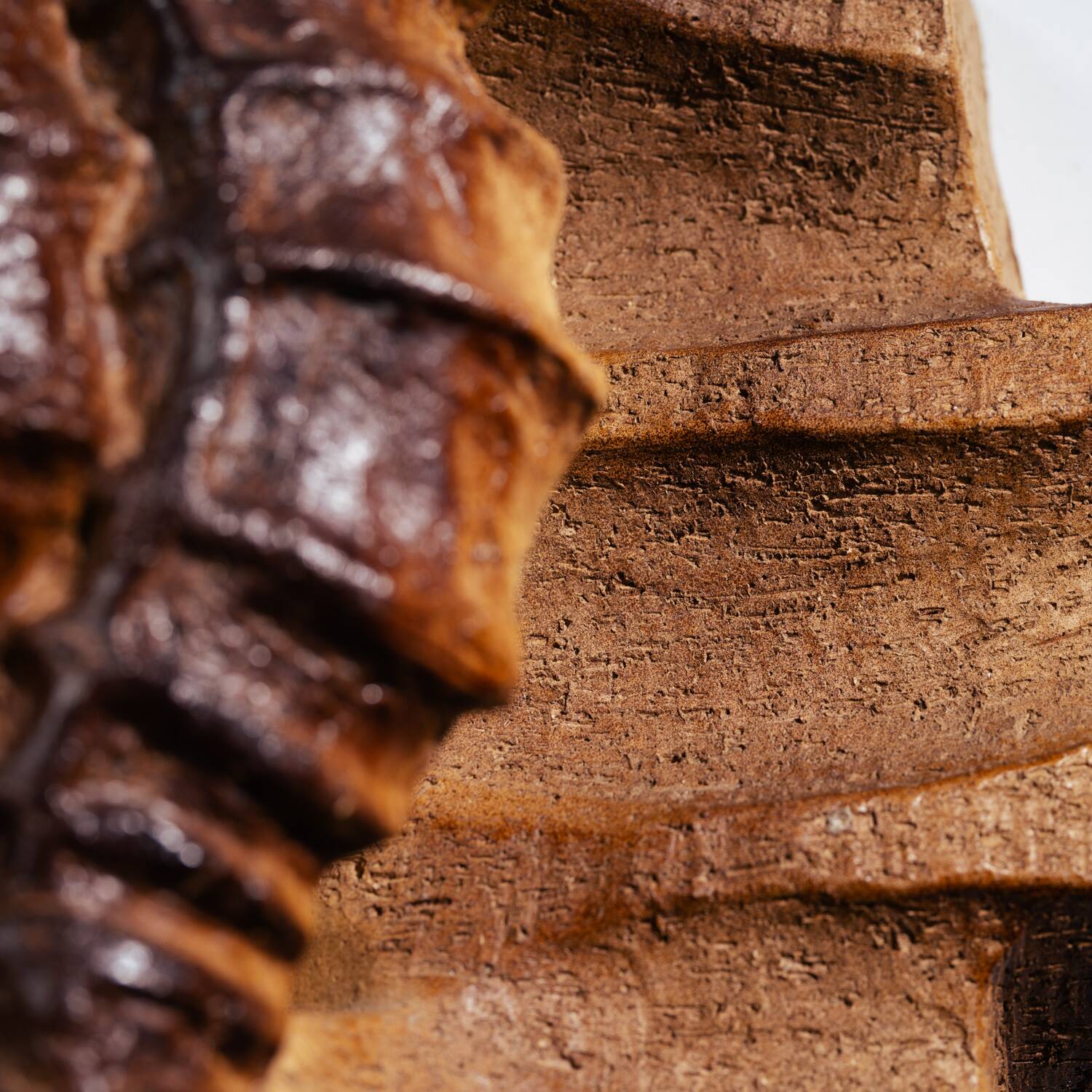 Brutalist ceramic Seahorse wall ight, 1970s