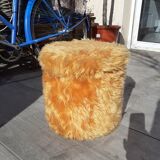 Orange pouf moumoute year 70