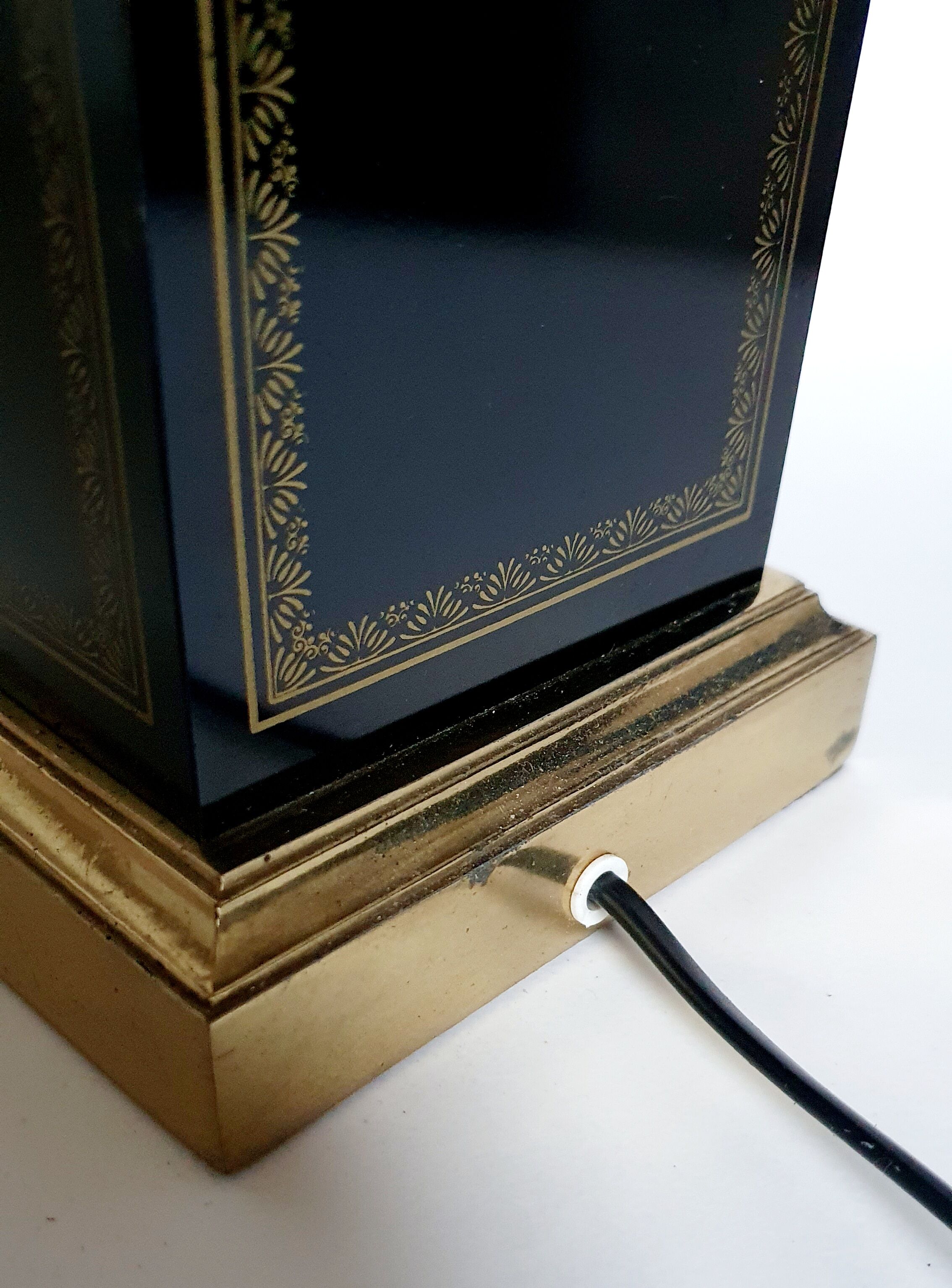 Table lamp stand