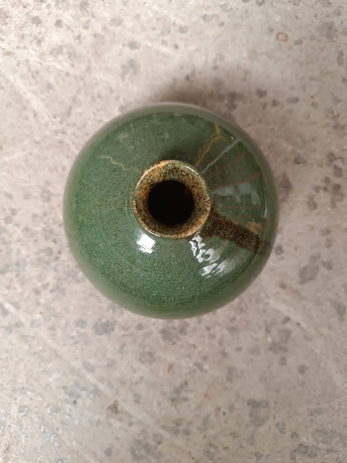 Ceramic vase