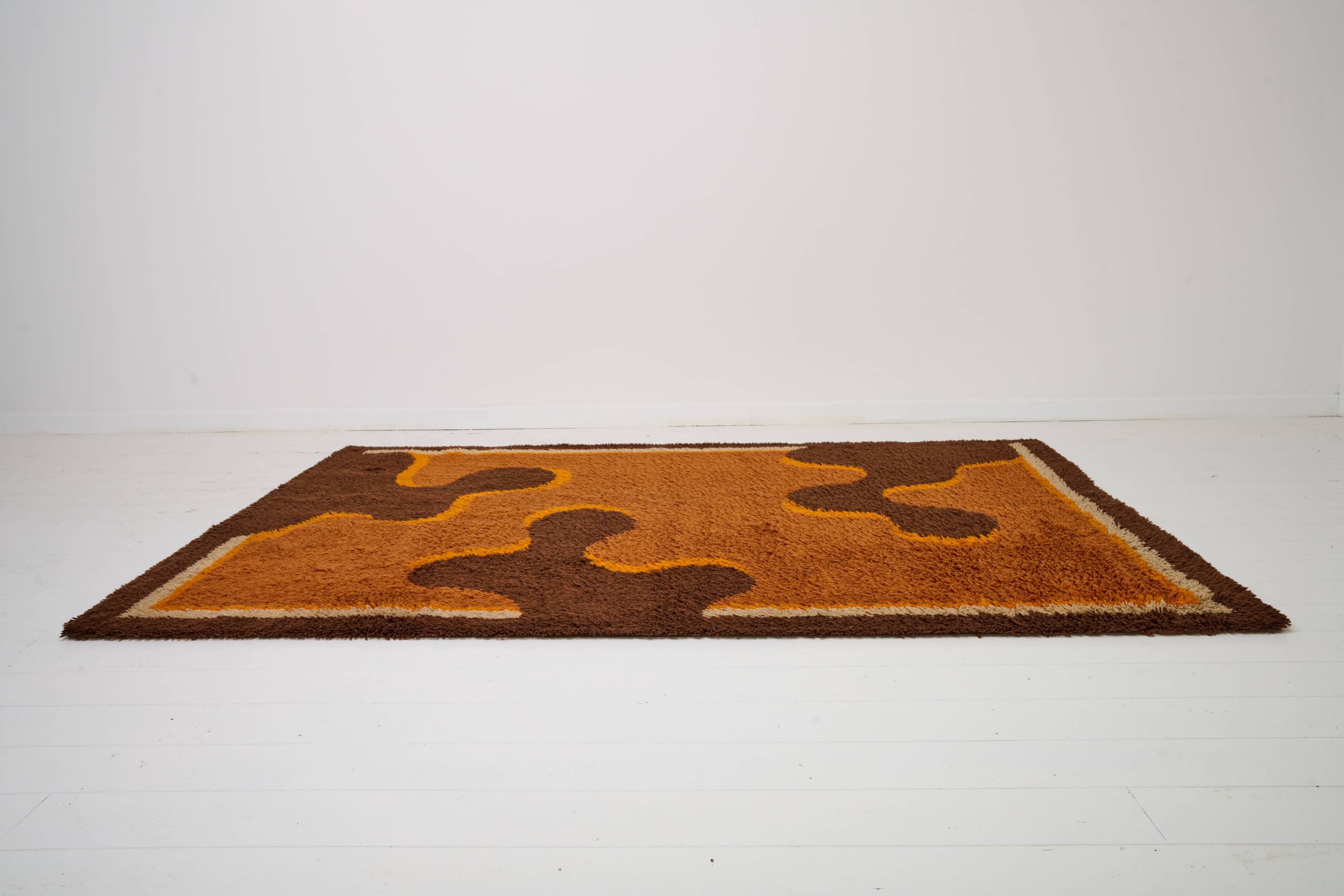 Space Age Rug, 1970-1980