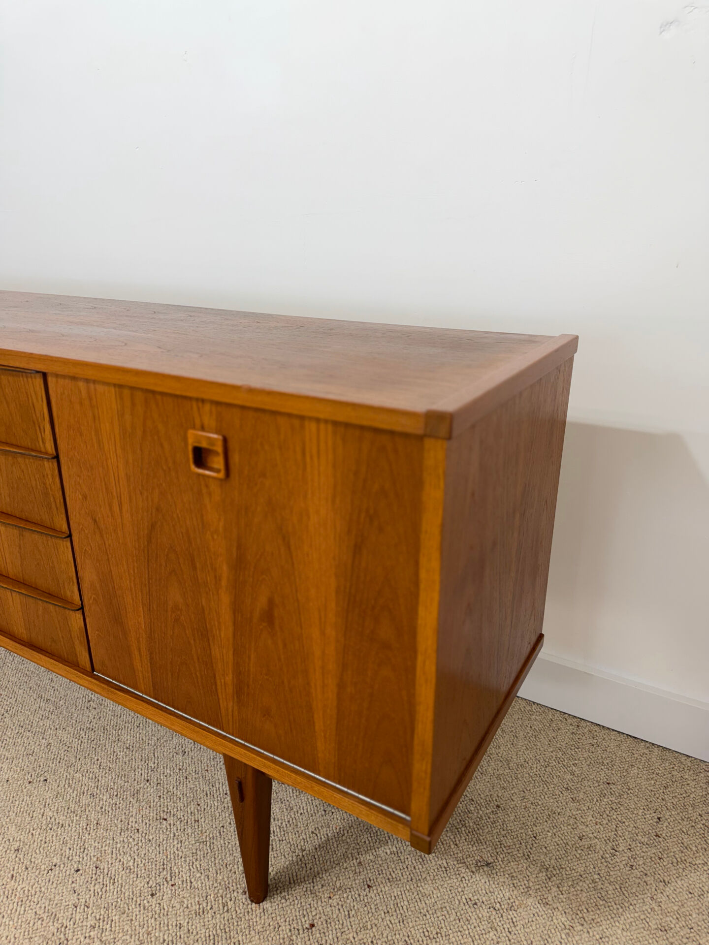 Large ARNO sideboard in oak – 1960s/70s