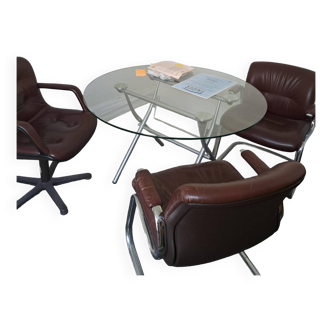 Fauteuil édité par Strafor