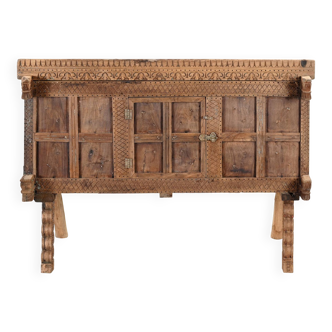 Old Damchiya - Carved Indian furniture n°54