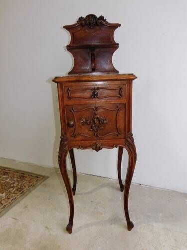 Chevet rocaille en noyer