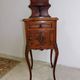 Chevet rocaille en noyer