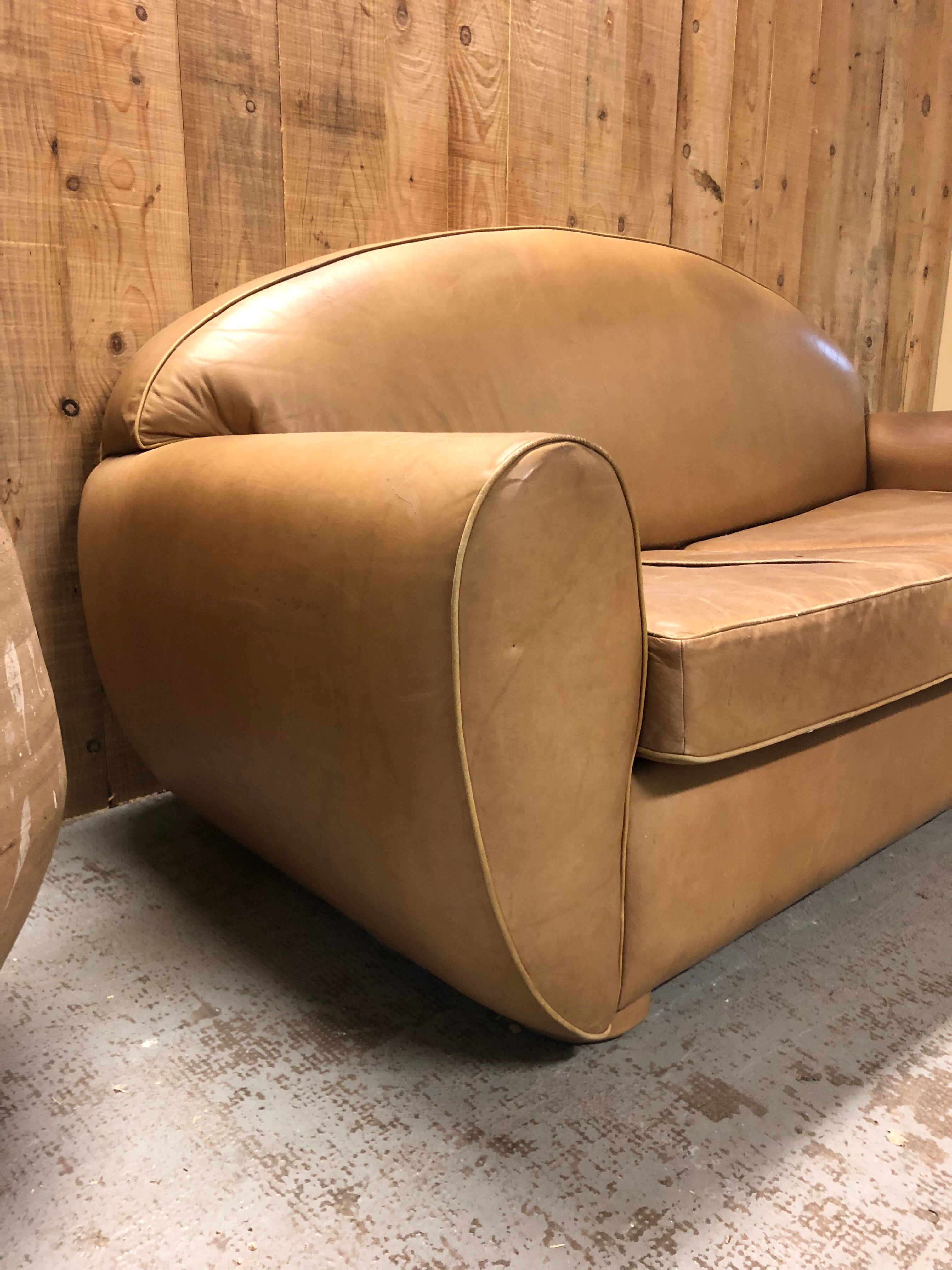 Leather sofa club style Former vintage convertible